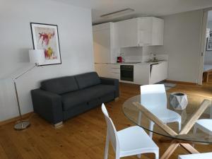 Fidanza 2 in center of Brissago