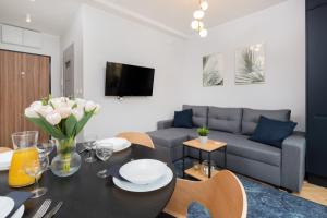 Kołłątaja Apartment with Parking by Renters Prestige