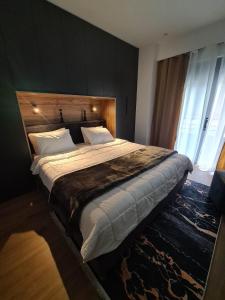 Grey Luxury Apartment - 4-star hotels in Gjirokastër