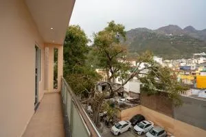 Hotel The Vaishvik - Rājauri