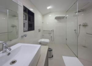 amã Stays & Sluice House Lonavala