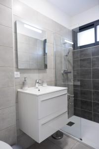 Appartements N7 Charmant T2 avec jacuzzi prive : photos des chambres