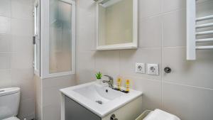 Relaxing Getaway by Costarentals - Ref 169