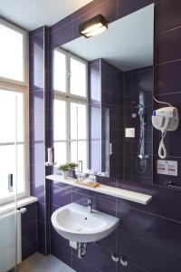 Deluxe Double Room with Balcony with City View room in Art Hotel Like