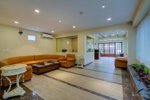 Central Courtyard Boutique Hotel