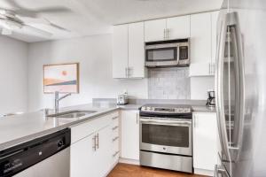 Foster City 1BR w Pool Bball Spa nr Caltrain SFO-874