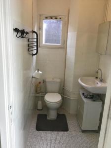 Frank’s and Chong’s excellent location