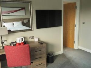 Executive Double Room - Non-Smoking room in Ramada Telford Ironbridge