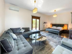 Luxury apartment in Akti Elias Sithonia