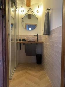 Acogedora casa con patio-parking