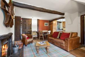 The Coppermines Mountain Cottages Sawyers, Carpenters, Millrace, Pelton Wheel, Sleeps 22
