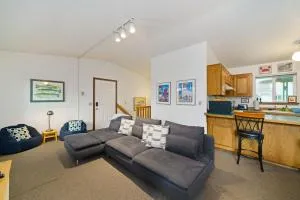 Bayside Retreat - Netarts