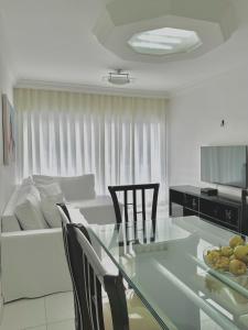 Melhor vista do Guarujá (Apartamento pé na areia)