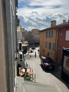 Appartements Appartement climatise avec garage au coeur du centre ancien : photos des chambres