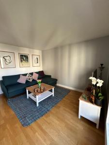 Modern apartment in Paris XXEME