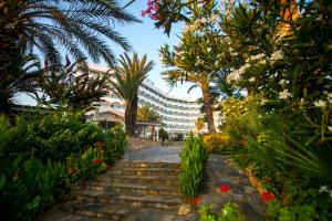 Crystal Springs Beach Hotel