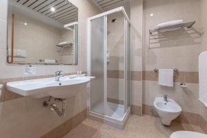 Triple Room room in Hotel Relax