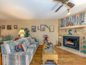 Whispering Bluff #103