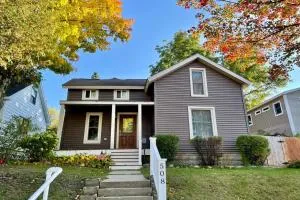 Petoskey Grove - Conway