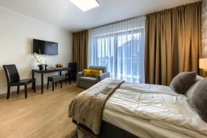 Alibi Apartments
