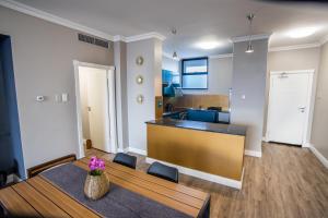 Stay at The Point - Copper Cove