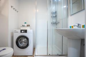 Castle Harbour Cozy Studio Heated Pool Los Cristianos LoveTenerife