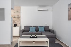 Fuengirola flat near the movida by Costarentals - Ref 170