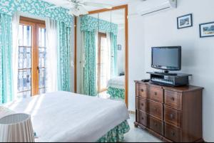 Andalusialaistyyppinen, 3 makuuhuoneen asunto Casa Zarina, Puebla Aida, Mijas