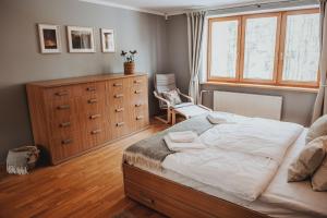 Upės apartamentai I su terasa ir baseinu