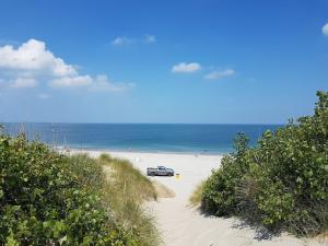 Chalet (A16) op gezellige familiecamping bij zee