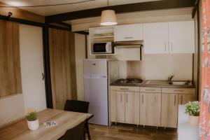 Campings Onlycamp Le Pont Romain : photos des chambres