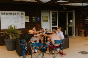 Campings Onlycamp Le Pont Romain : photos des chambres