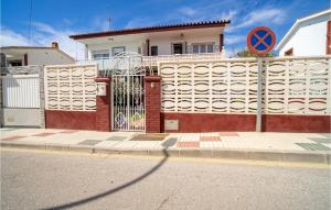 obrázek - Stunning Home In Torre De Benagalbn With Wifi And 4 Bedrooms