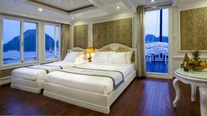 Signature Halong Cruise