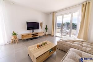 Appartements Le Hameau Des Pins - Spacious - Parking : photos des chambres