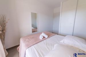 Appartements Le Hameau Des Pins - Spacious - Parking : photos des chambres