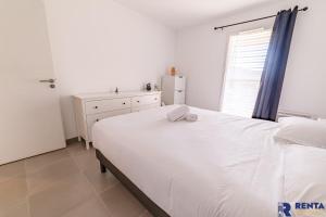 Appartements Le Hameau Des Pins - Spacious - Parking : photos des chambres