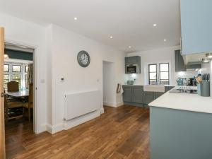 Kylemore Railway Cottage