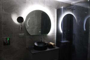 Appartements Maison privative Spa Jacuzzi Sauna Salle de jeux : photos des chambres