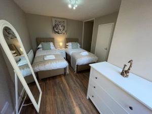 Lydney House Hotel Swaffham Sleeps 22