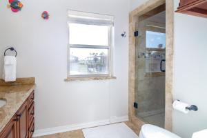 Copper Bottomed Waterfront Cottage Bring the family Please see Manager Info before booking