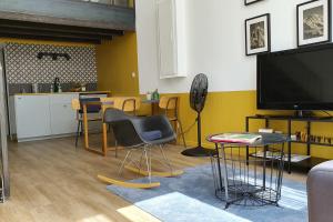 Appartements La verriere sur cour #L6 : photos des chambres