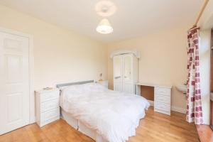 Tai Chi House, T Dempseys house