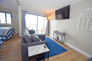 Westward Ho 408 condo