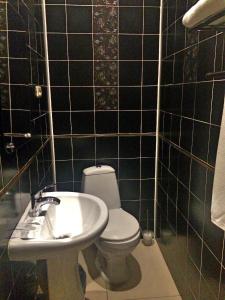 King Suite with Balcony room in Hotel Monarkh