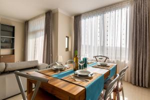 Sunset Holiday Apt - 2 Bedrooms