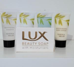 Self catering upper floor flat at Woodend house