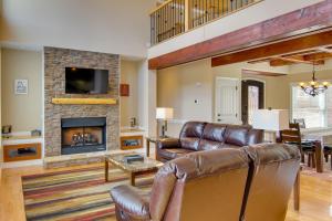 Stunning Nebo Lake House with Deck and Views!