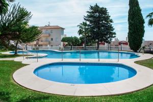 Seaside apartment by Costarentals - Ref 75