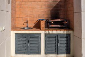 LINDA Oura Beach 4BR Villa 10 New for rent!